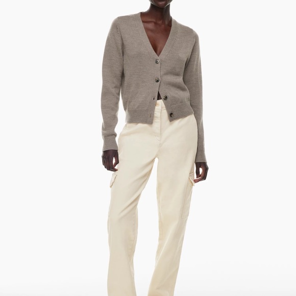 Aritzia Wilfred Free Modern Cargo Pant - Picture 7 of 16